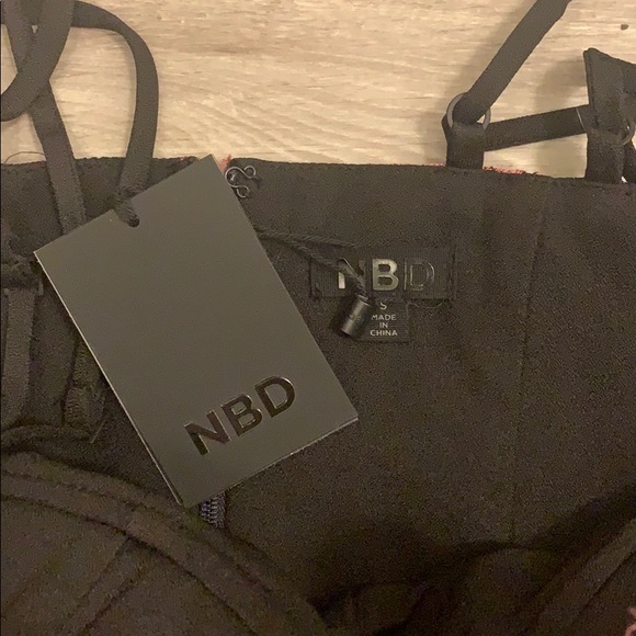 NWT NBD REVOLVE Lace Pink and Black Cahuenga Dress - Picture 4 of 4